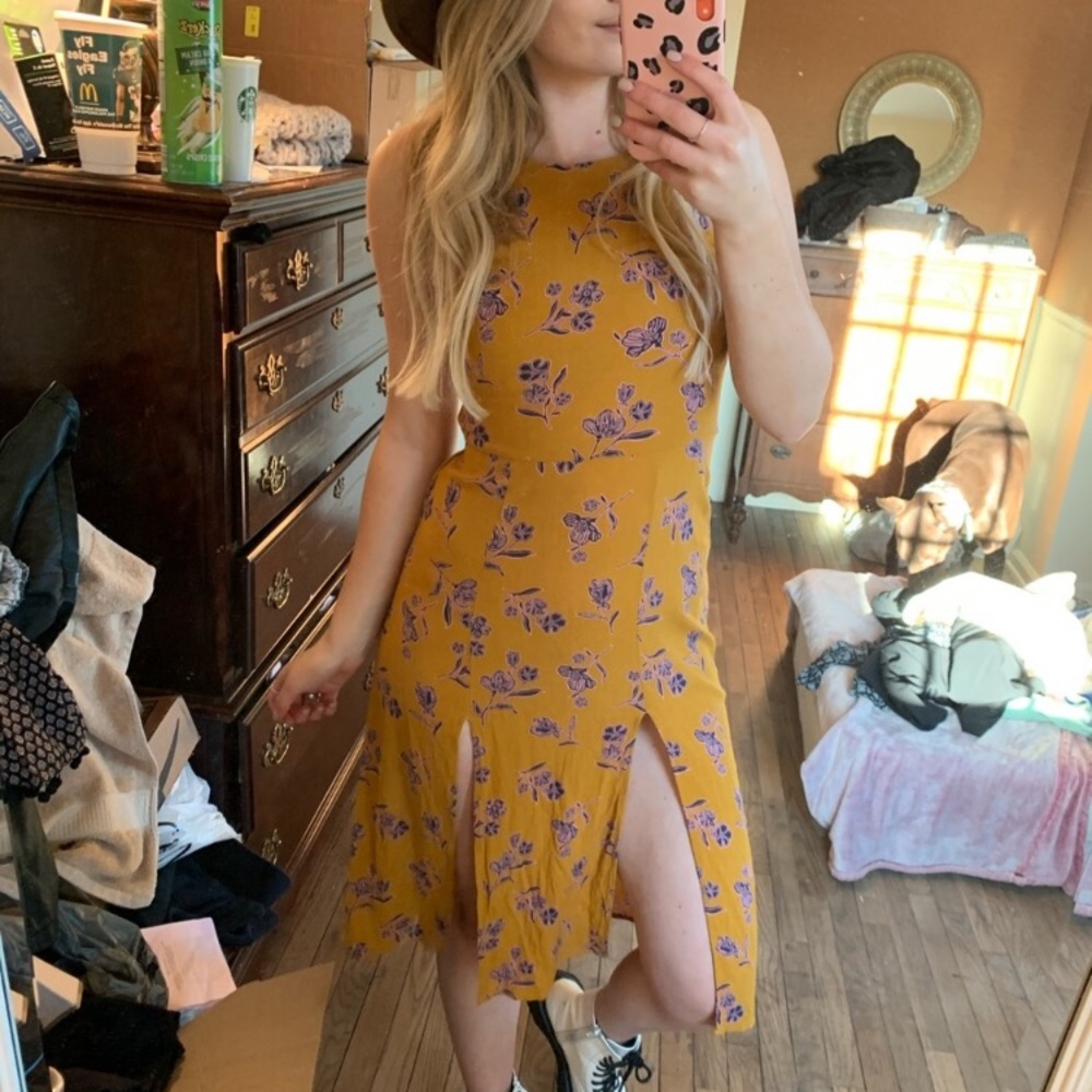 Yellow floral midi dress - Picture 2 of 7